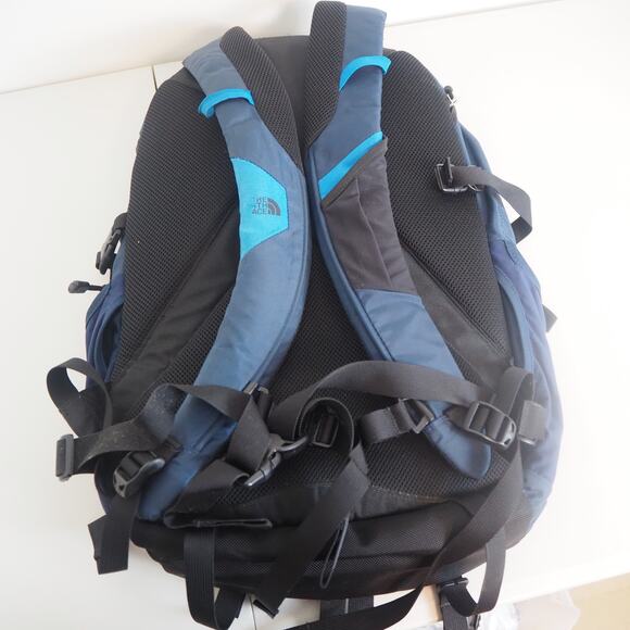 The North Face Surge Backpack Blue Commute Hiking Camping Laptop School‎ Travel - Picture 11 of 13